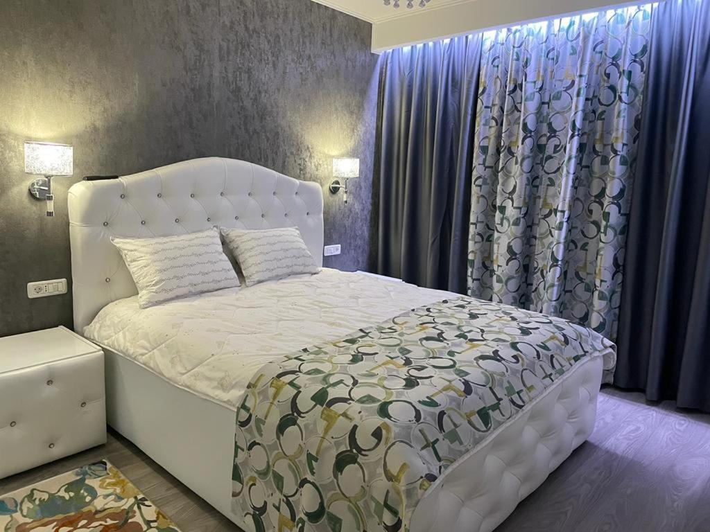 Amira 2 Apartment Търговище Екстериор снимка
